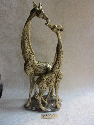 匠心獨運，優(yōu)雅相伴 德化縣印藝印刷有限責(zé)任公司樹脂陶瓷長頸鹿夫婦工藝品